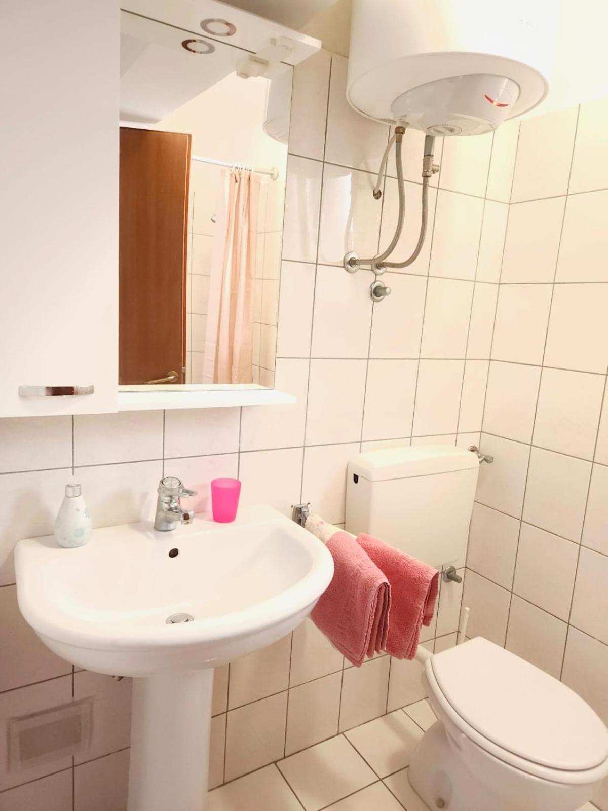 Lorena Apartments In بولا المظهر الخارجي الصورة