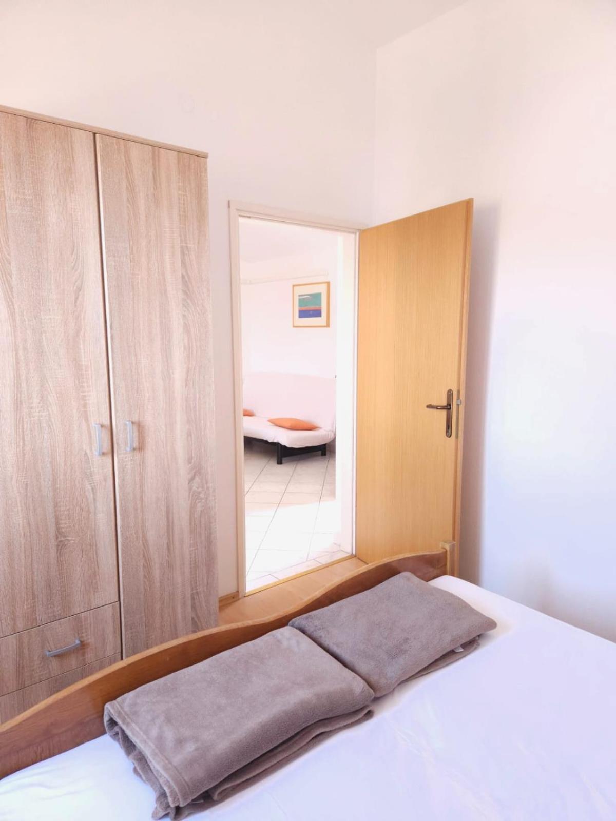 Lorena Apartments In بولا المظهر الخارجي الصورة