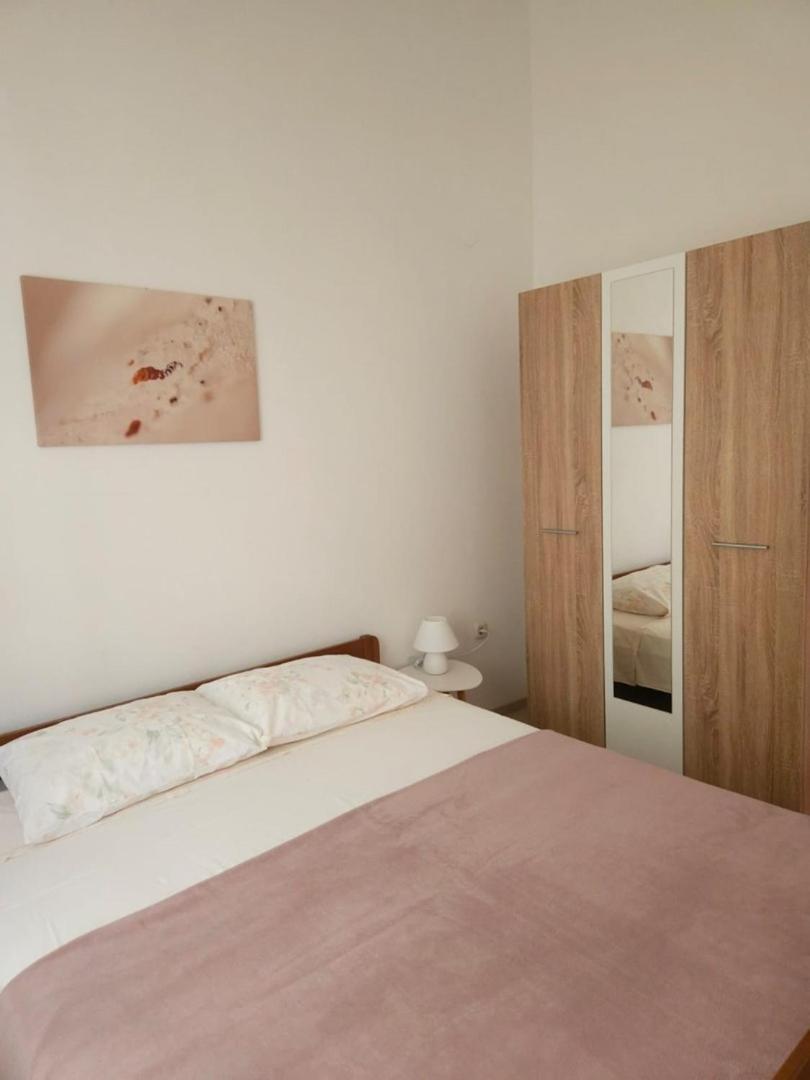 Lorena Apartments In بولا المظهر الخارجي الصورة