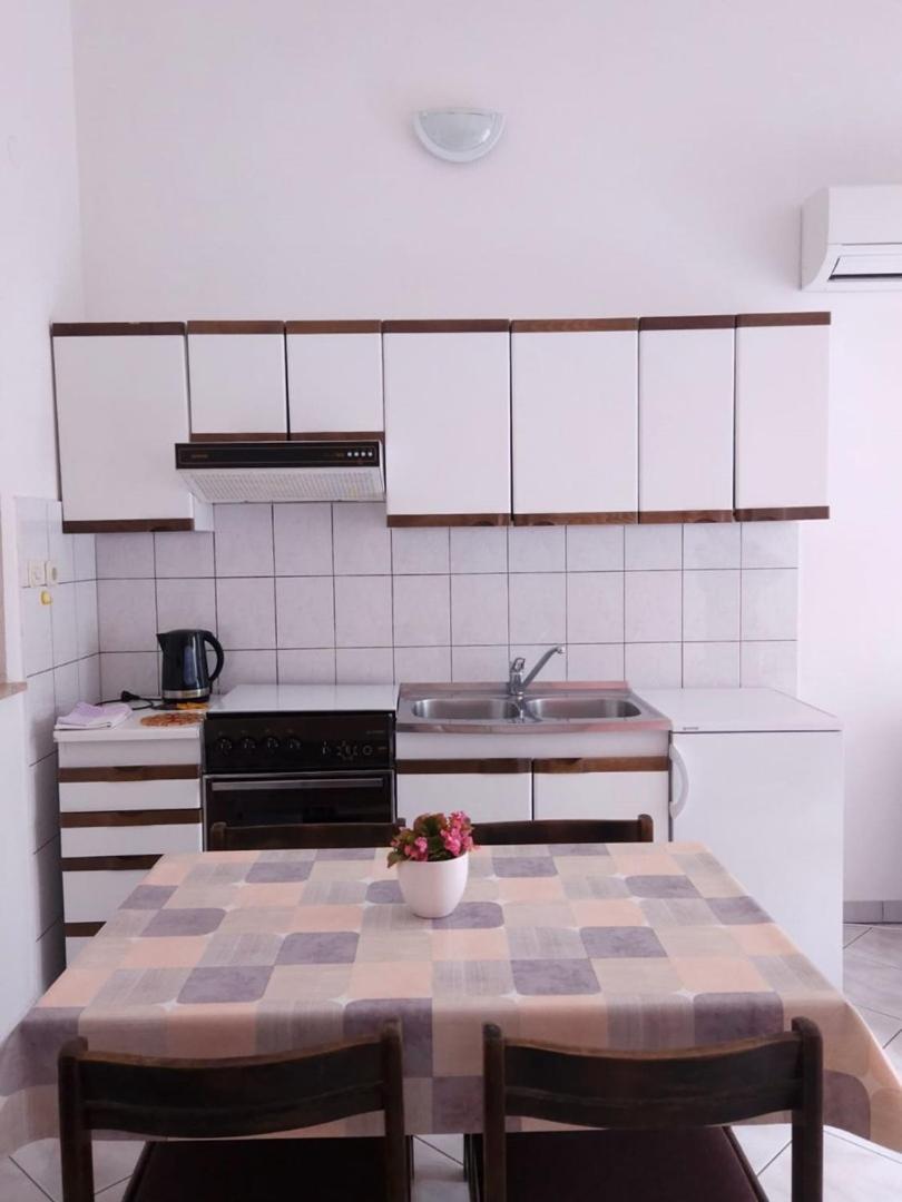 Lorena Apartments In بولا المظهر الخارجي الصورة